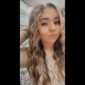 Meet your Posher, Marissa